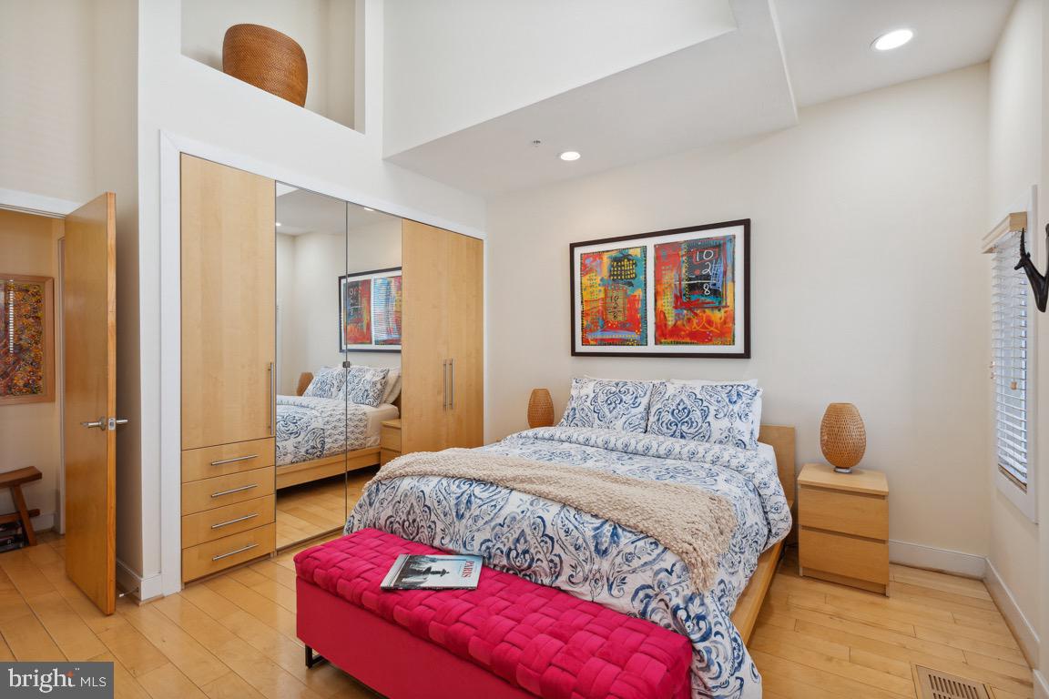 223 R Street Northeast, Unit B Washington, DC 20002 - Photo 22 of 48 Primary Bedroom w Built in Custom Closets