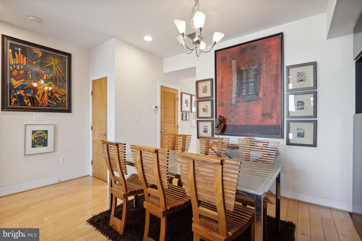 Dining Room - Perfect for Entertaining
