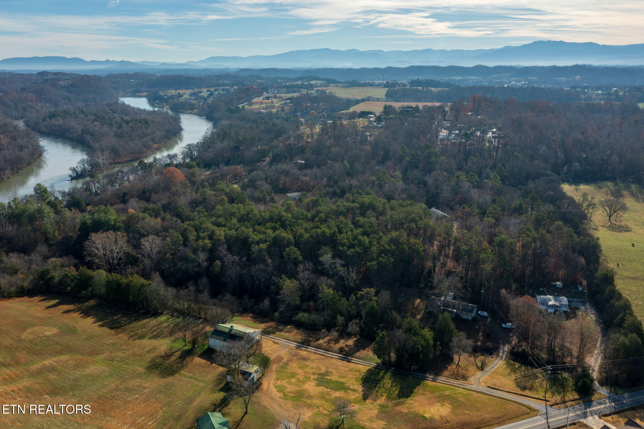1689 McCleary Bend Road Sevierville, TN 37876 - Photo 43 of 45 homesandvideos aerials-13680