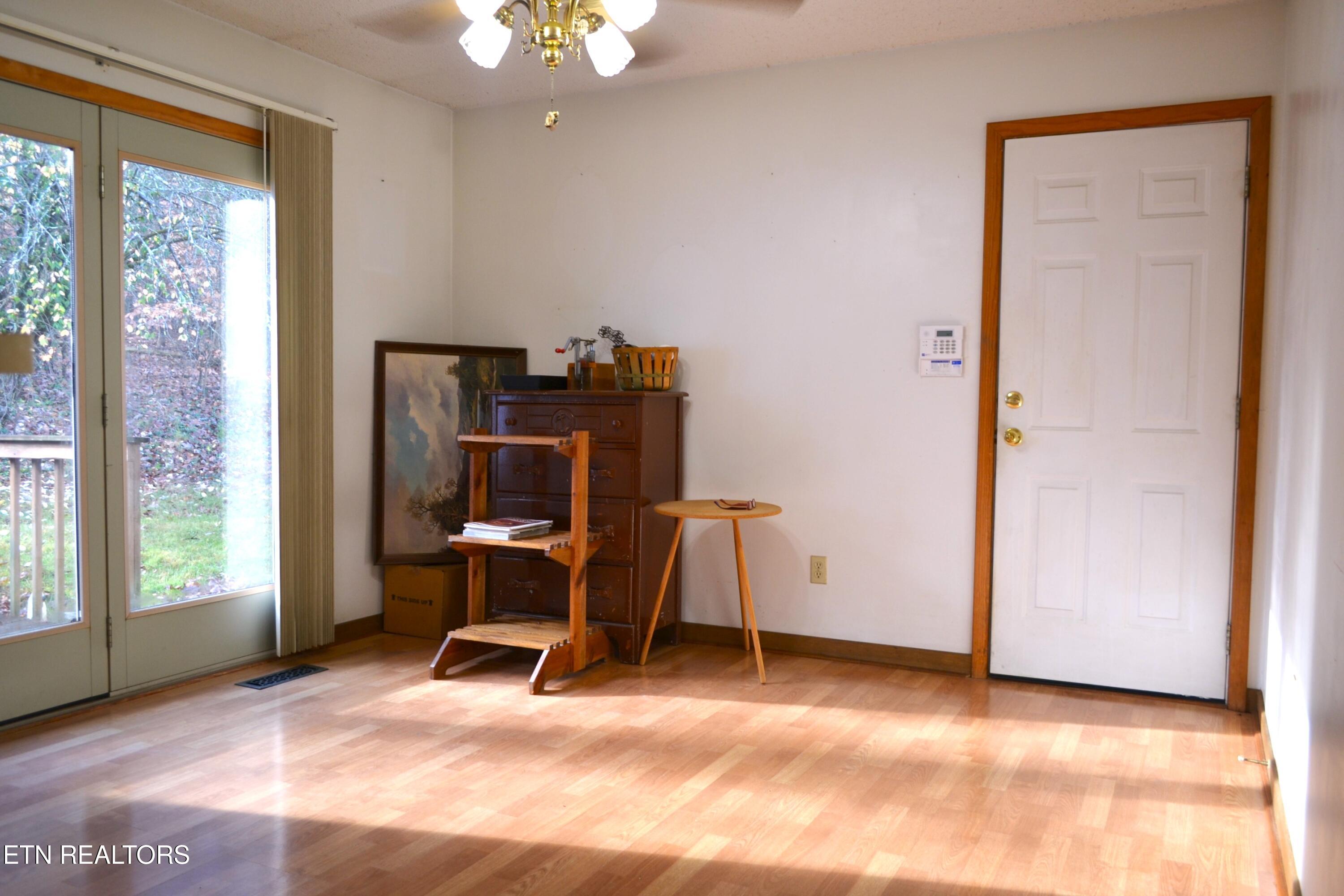 1689 McCleary Bend Road Sevierville, TN 37876 - Photo 8 of 45 DSC_0002