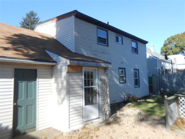 220 Tennyson Road Warwick, RI 02888 - Photo 4 of 14 Gallery Image 4