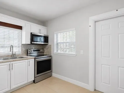 $450,000 | 1111 Northwest 77th Street, Miami, FL 33150