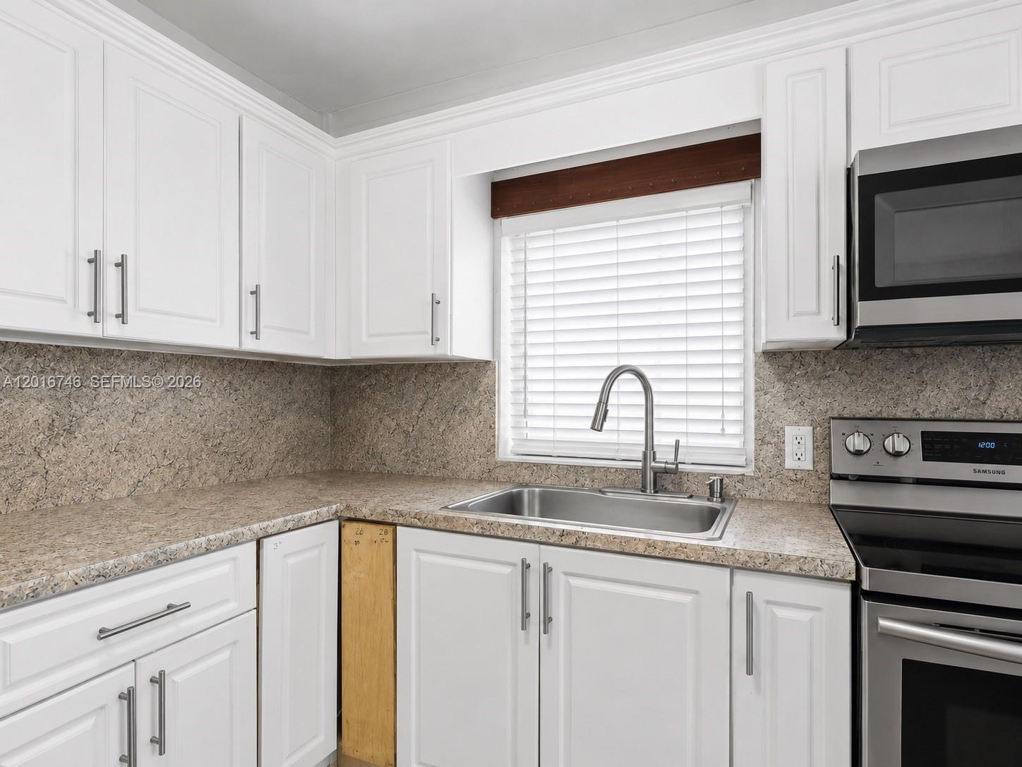 1111 Northwest 77th Street Miami, FL 33150 - Photo 5 of 12