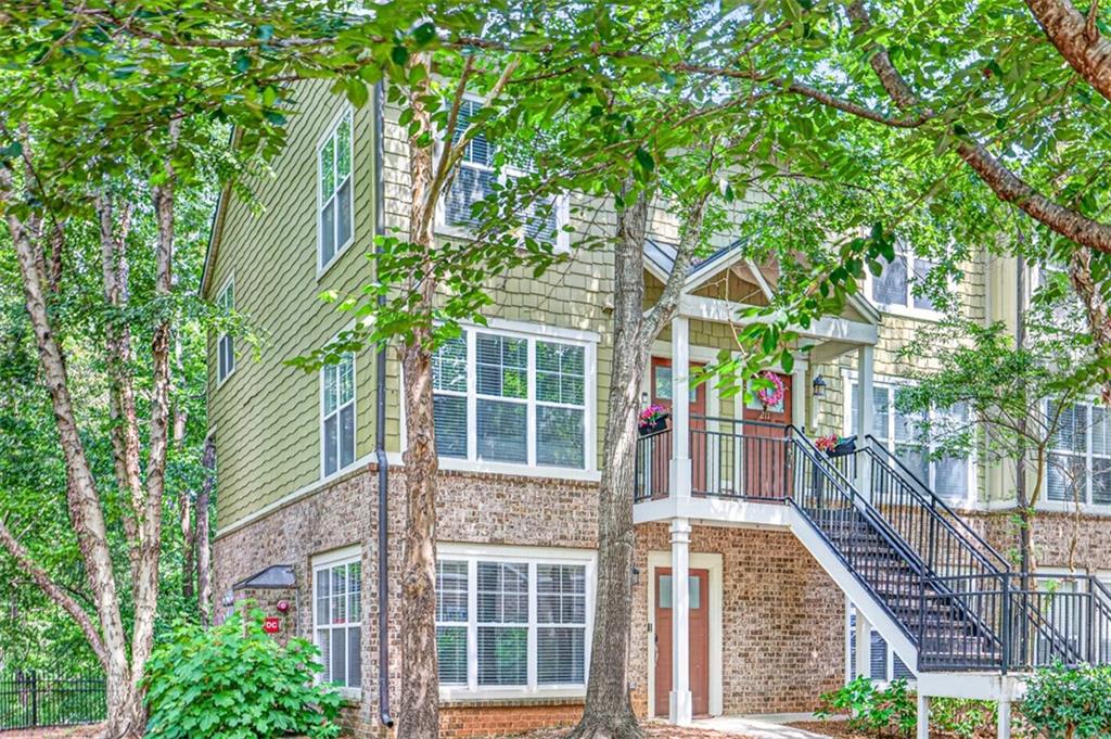 490 South Barnett Shoals Road, Unit 201 Athens, GA 30605 - Photo 2 of 38