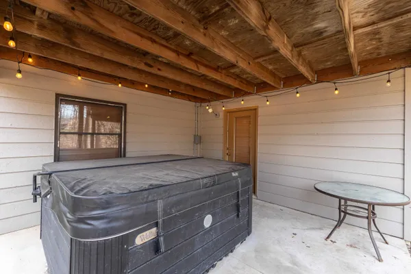 $425,000 | 7 Colony Lane, Galena, IL 61036