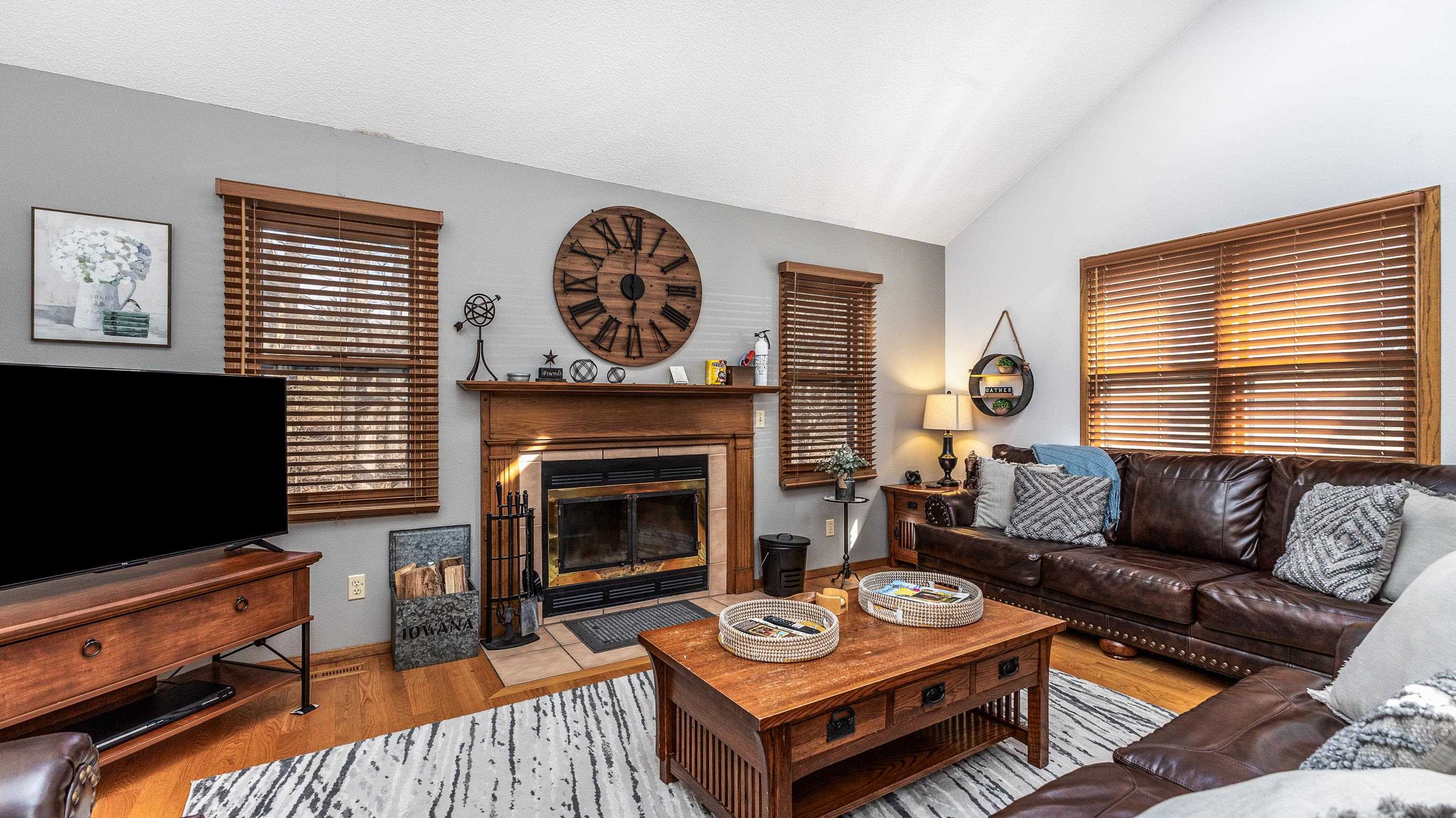 7 Colony Lane Galena, IL 61036 - Photo 4 of 36