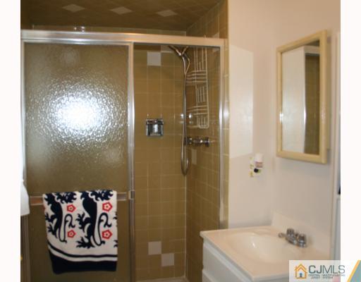 3 Glover Road East Brunswick, NJ 08850 - Photo 9 of 10 Gallery Image 9