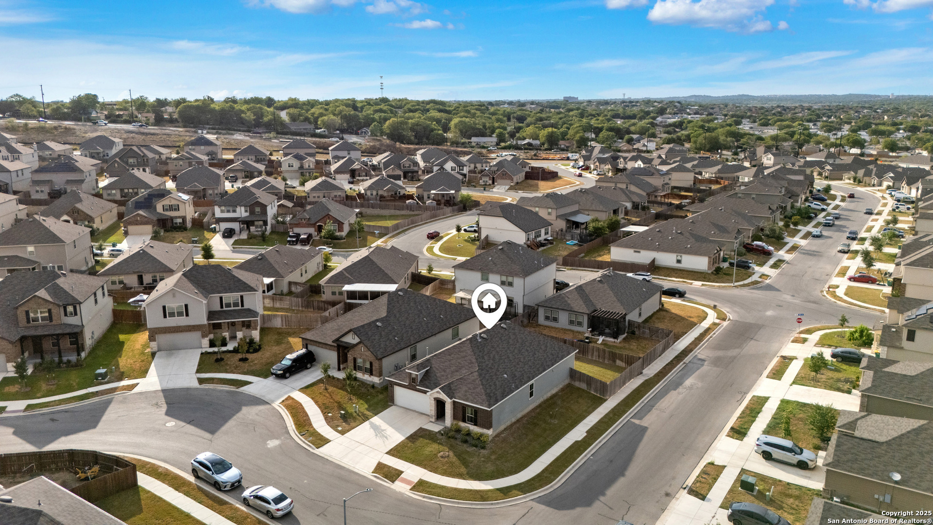 6847 Alaskan Wy. Converse, TX 78109 - Photo 28 of 32 an aerial view of residential houses with outdoor space