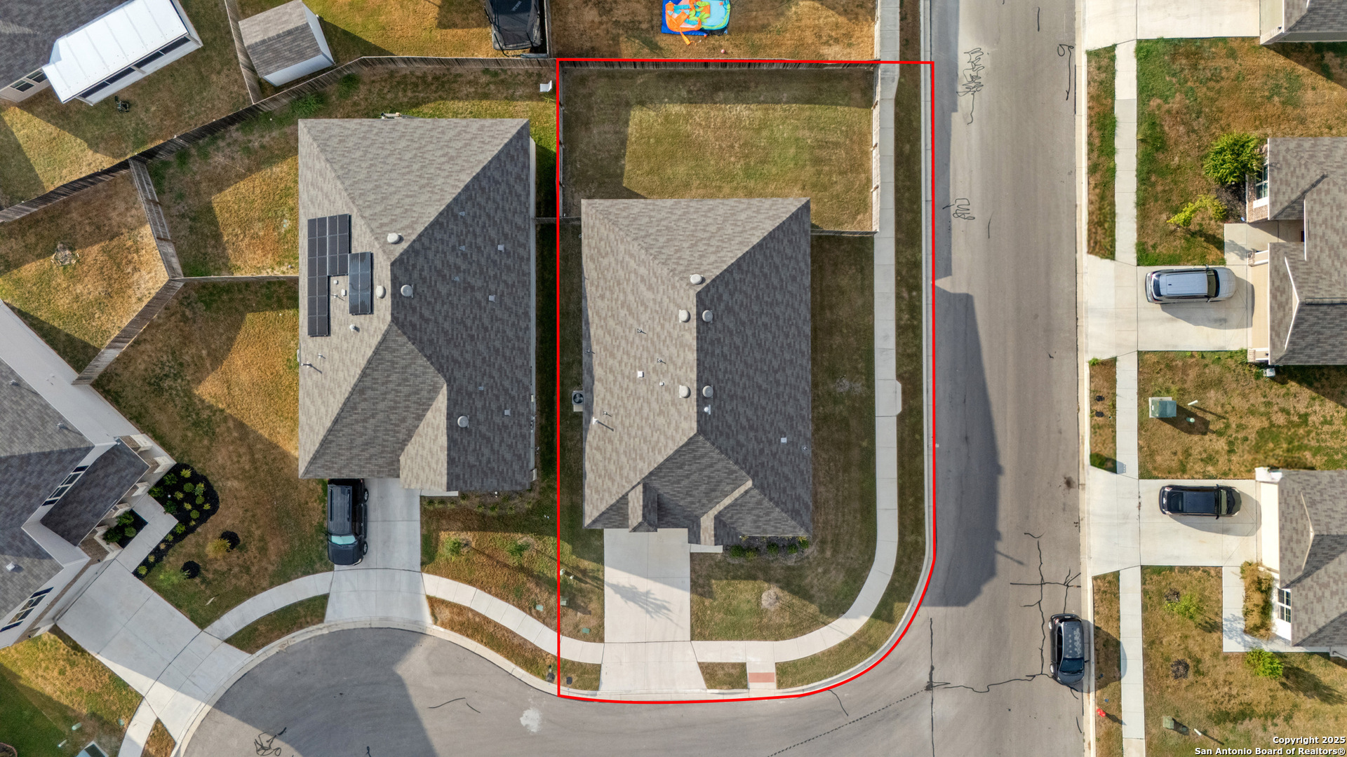 6847 Alaskan Wy. Converse, TX 78109 - Photo 30 of 32 a view of balcony