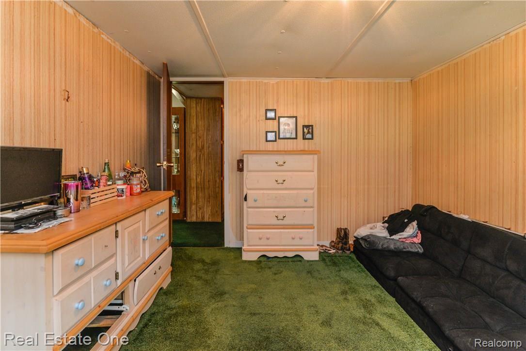 2677 North Hughes Road Howell, MI 48855 - Photo 18 of 25 20_11.jpg
