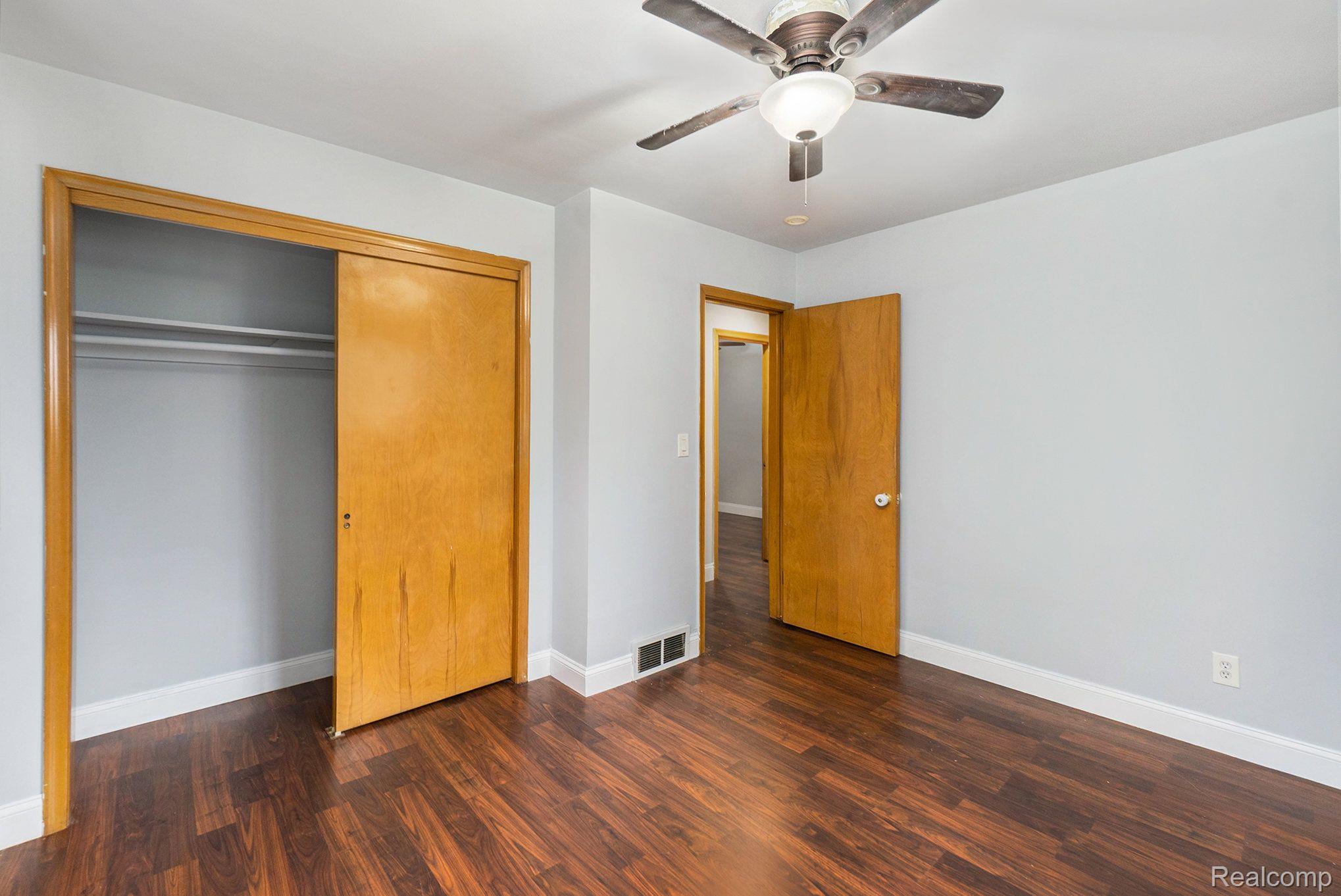 4863 East Thirteen Mile Road Warren, MI 48092 - Photo 18 of 25 Gallery Image 18