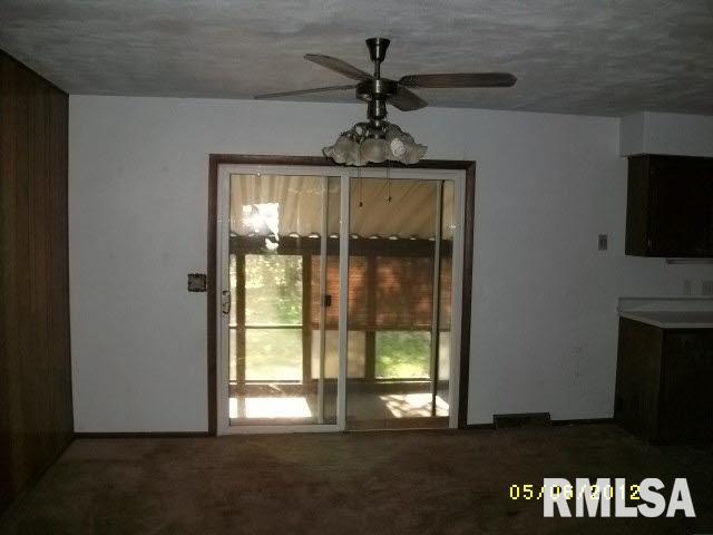 1721 Moonglow Road Centralia, IL 62801 - Photo 9 of 10