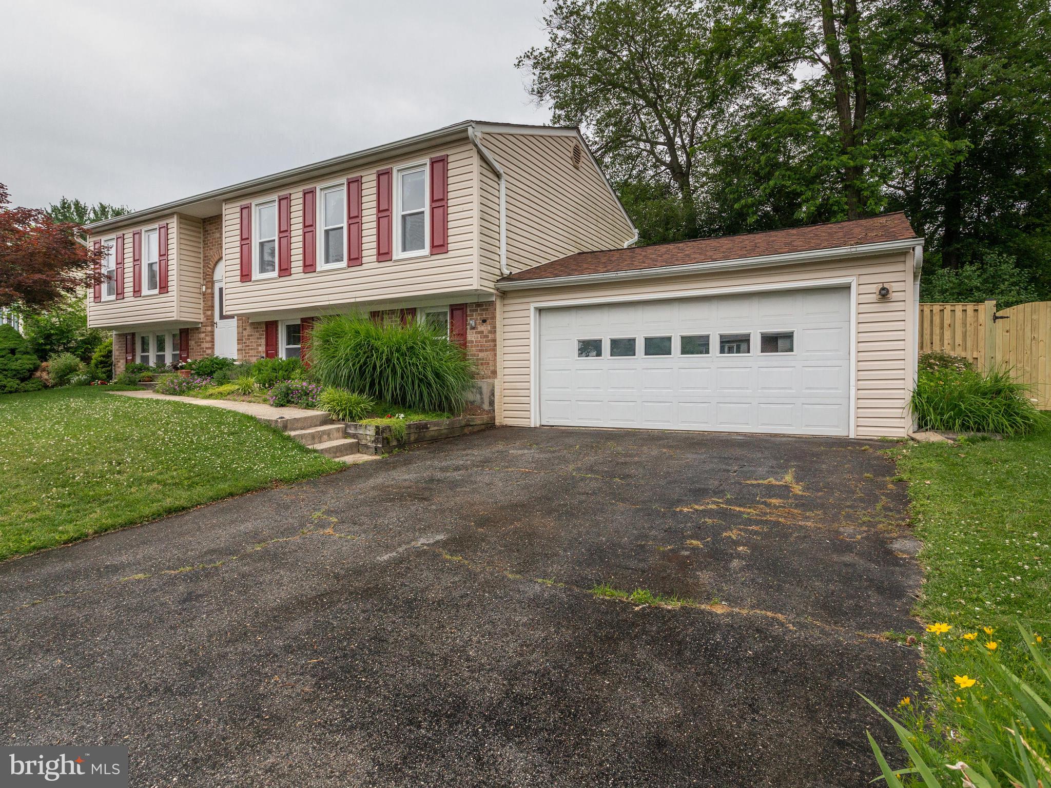 6402 Darwin Road Laurel, MD 20707 - Photo 6 of 44 Over-sized 2 car garage and driveway