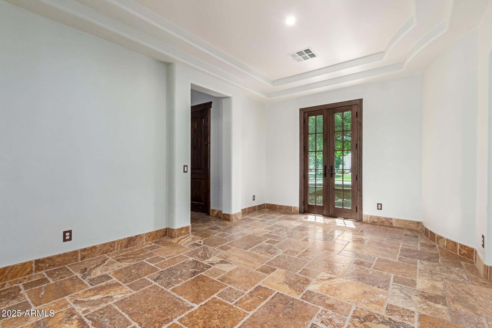 2912 East Vaughn Avenue Gilbert, AZ 85234 - Photo 12 of 55 12 - Vaughn