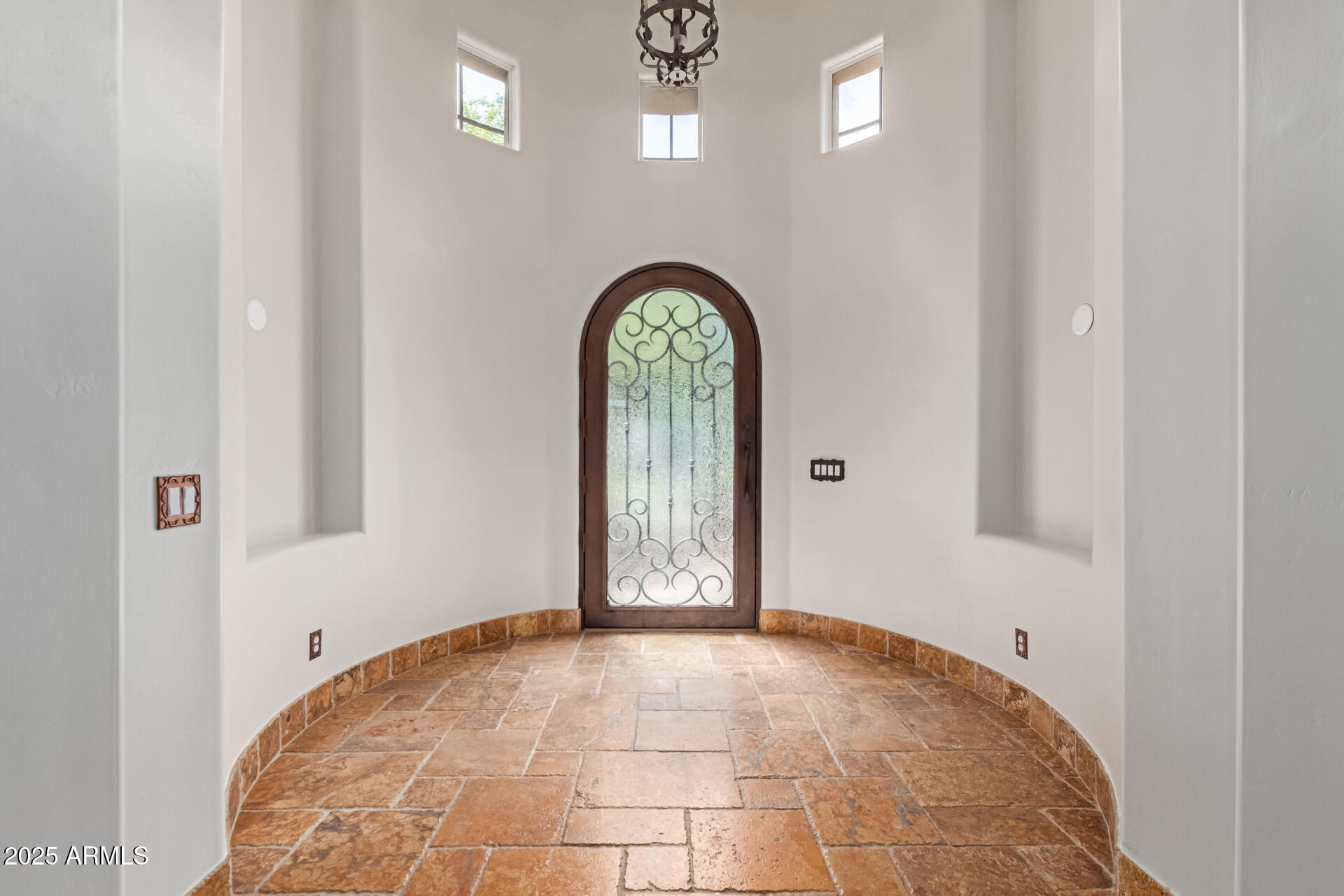 2912 East Vaughn Avenue Gilbert, AZ 85234 - Photo 6 of 55 08 - Vaughn