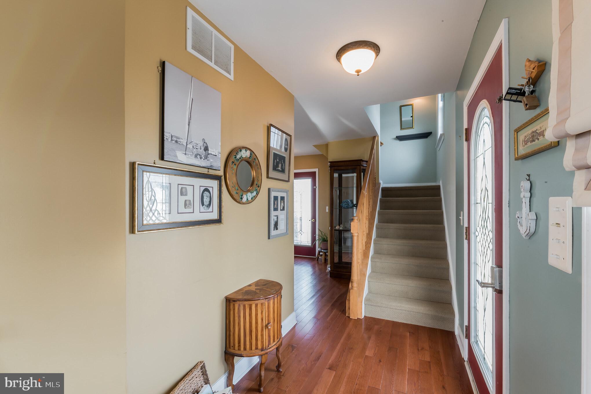 333 Kingfisher Road Tuckerton, NJ 08087 - Photo 3 of 33