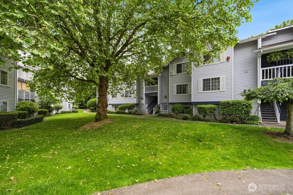 7453 Newcastle Golf Club Road, Unit M203 Newcastle, WA 98059 - Photo 2 of 23
