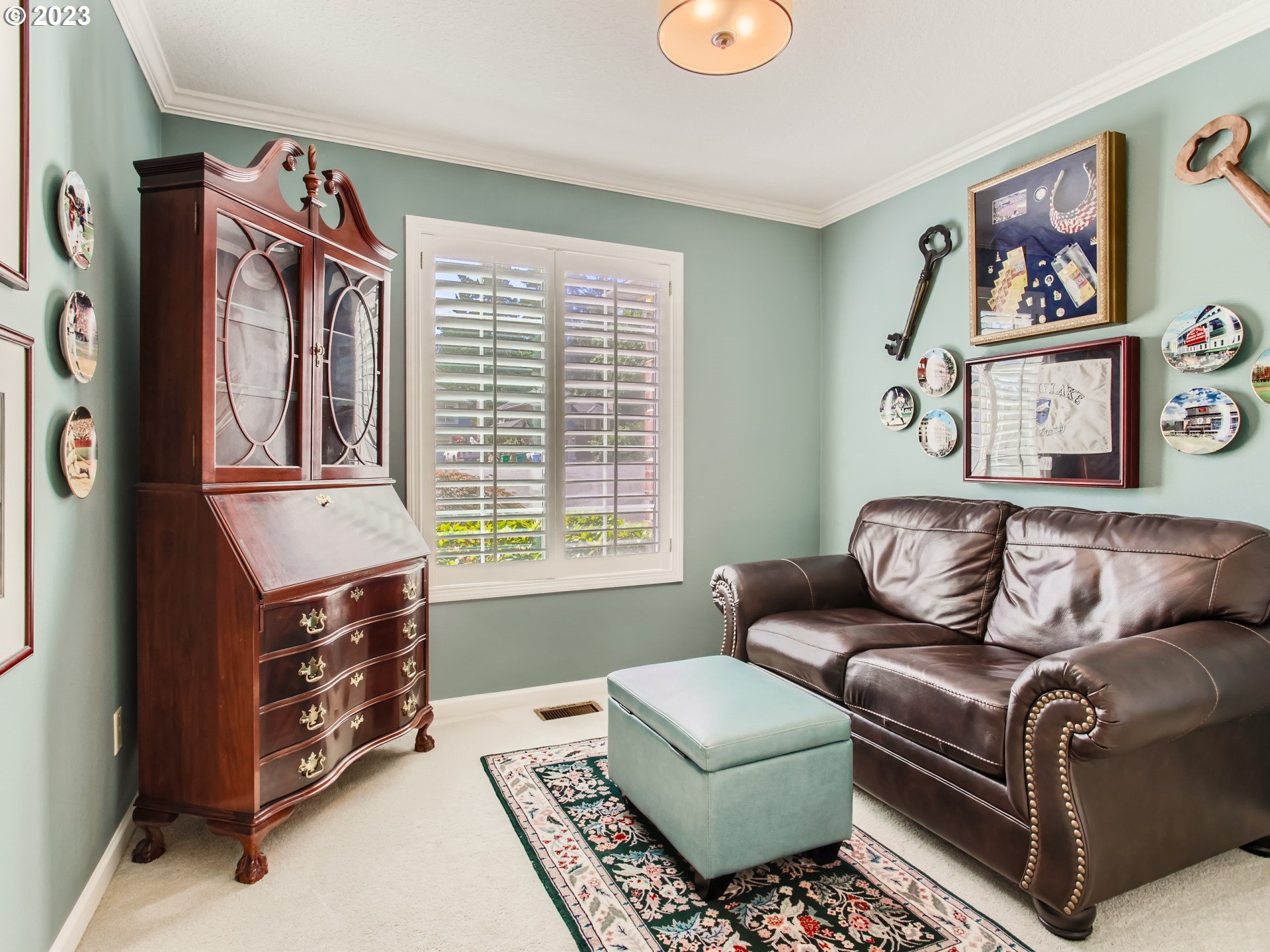 4135 Southwest Comus Street Portland, OR 97219 - Photo 12 of 41 Gallery Image 12