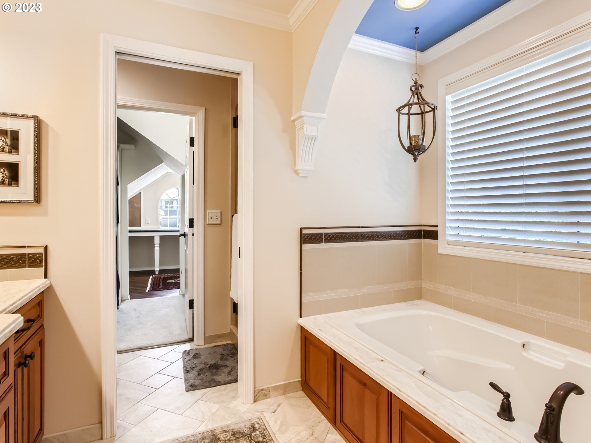 4135 Southwest Comus Street Portland, OR 97219 - Photo 20 of 41 Gallery Image 20