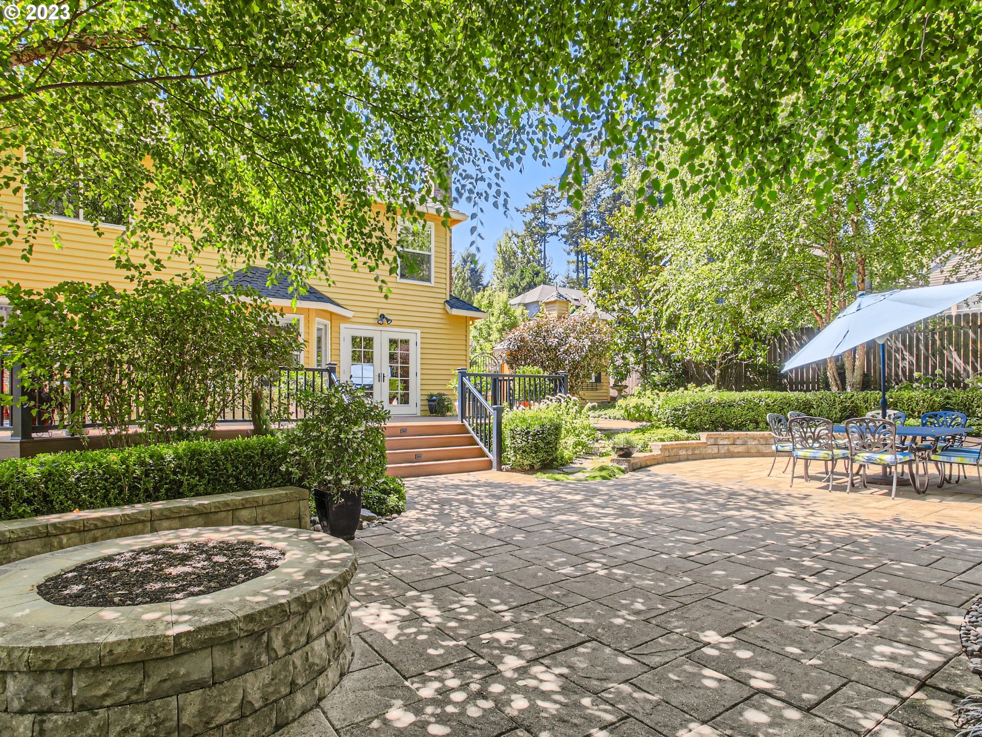 4135 Southwest Comus Street Portland, OR 97219 - Photo 31 of 41 Gallery Image 31