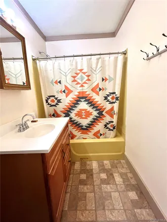 $1,800 | 1959 Old Rte 17, Unit PH, Roscoe, NY 12776