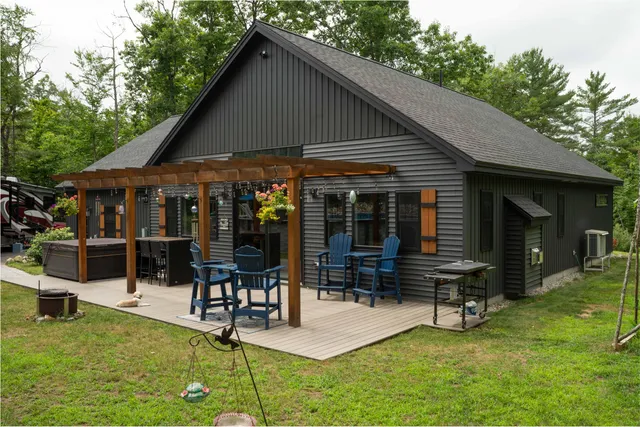 $519,000 | 6 Hattie Pike Road, Fryeburg, ME 04037