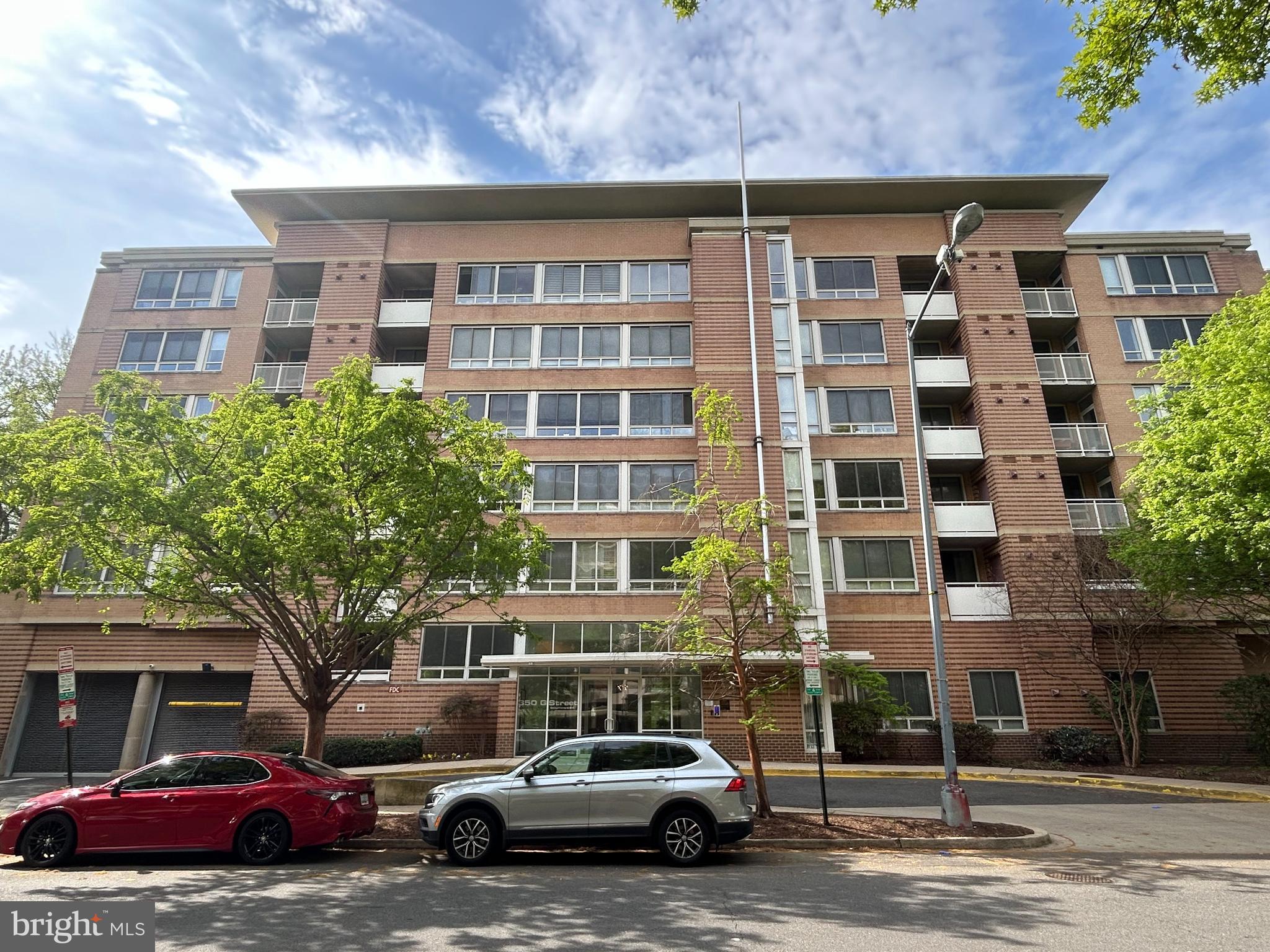 a car parked in front of a building