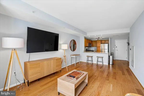 $2,400 | 350 G Street Southwest, Unit N511, Washington, DC 20024