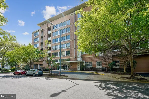 $2,400 | 350 G Street Southwest, Unit N511, Washington, DC 20024