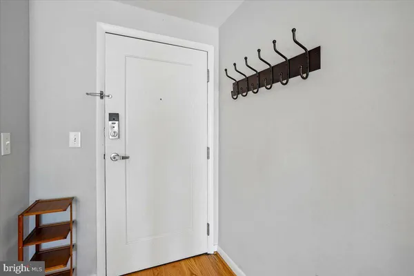 $2,400 | 350 G Street Southwest, Unit N511, Washington, DC 20024