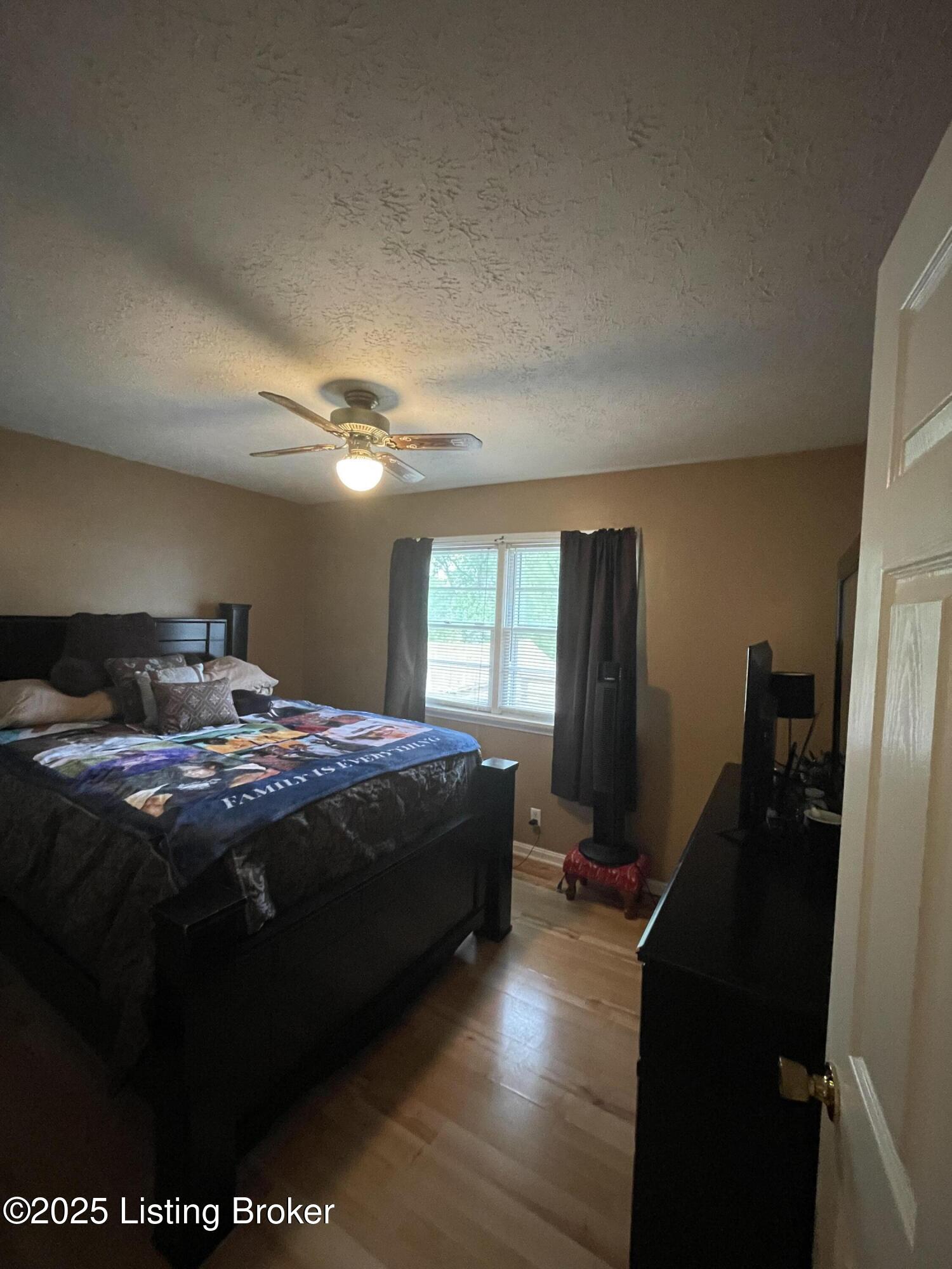 3405 Eva Road Louisville, KY 40216 - Photo 18 of 32 Bedroom #2