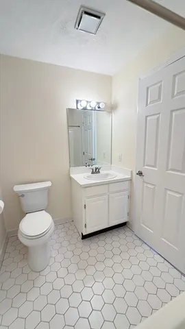 $449,000 | 8 Ledgewood Way, Unit 20, Peabody, MA 01960