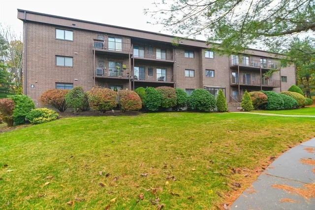 $449,000 | 8 Ledgewood Way, Unit 20, Peabody, MA 01960