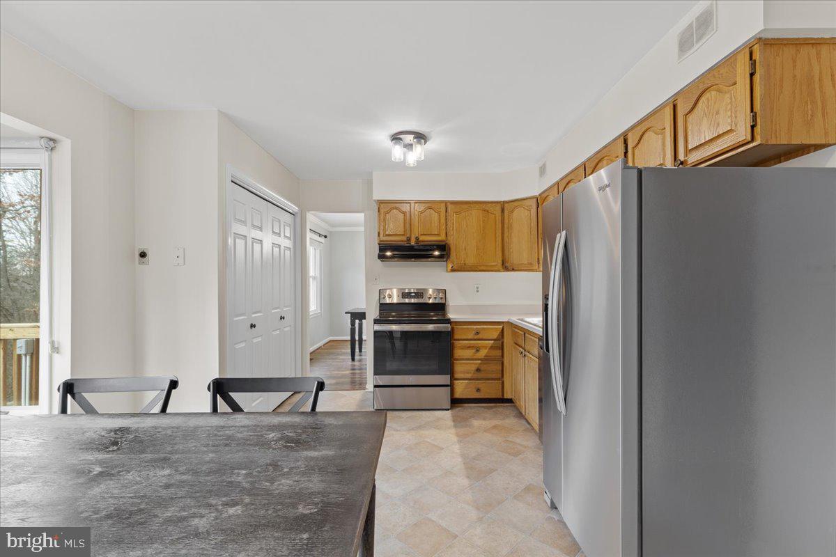 6744 Settlers Ridge Road Warrenton, VA 20187 - Photo 16 of 54 Kitchen