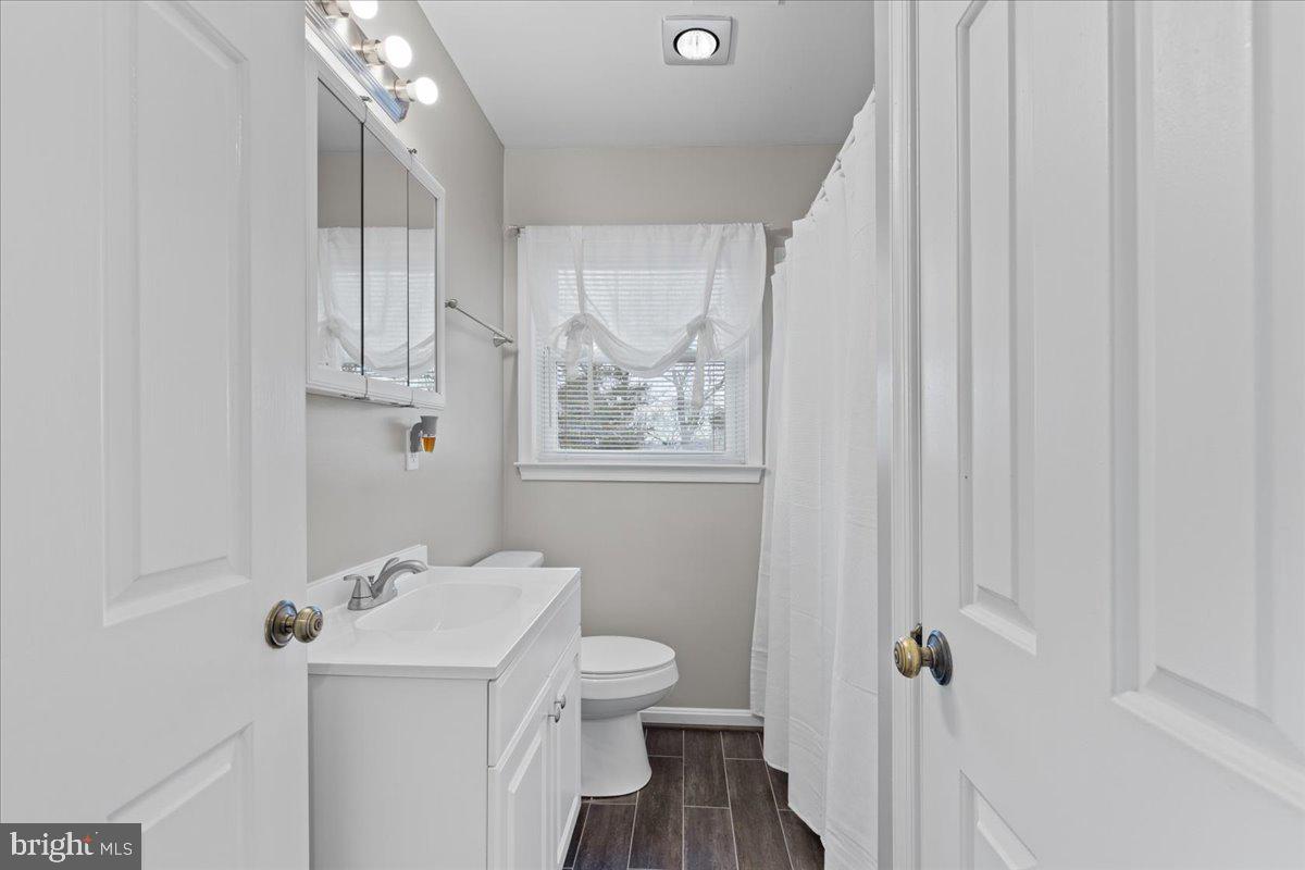 6744 Settlers Ridge Road Warrenton, VA 20187 - Photo 30 of 54 Hall Bath
