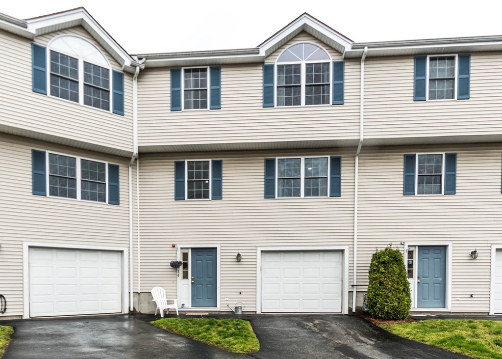 985 Trapelo Road, Unit 14 Waltham, MA 02452 - Photo 1 of 19
