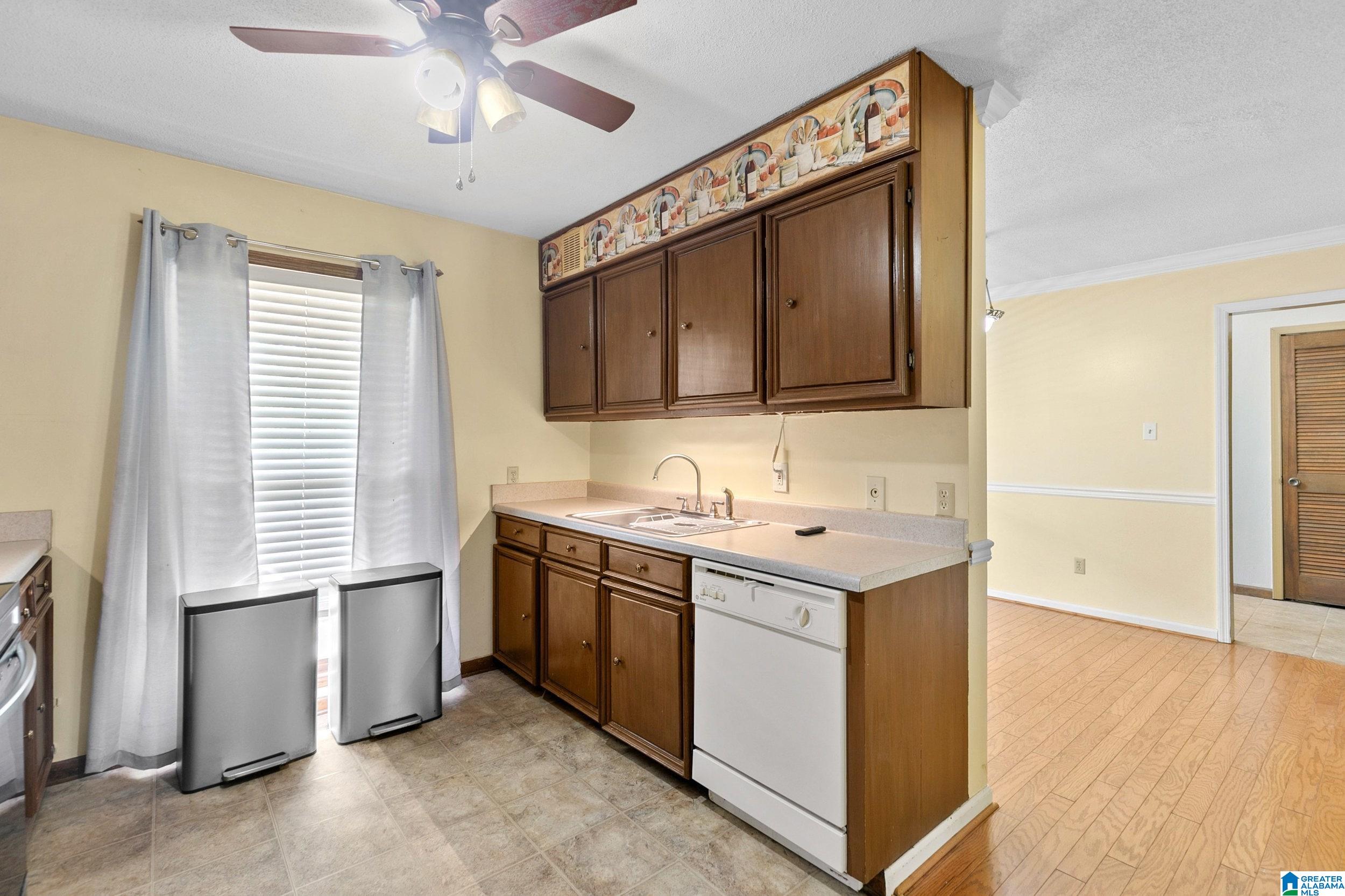 4949 South Shades Crest Road Helena, AL 35022 - Photo 9 of 27