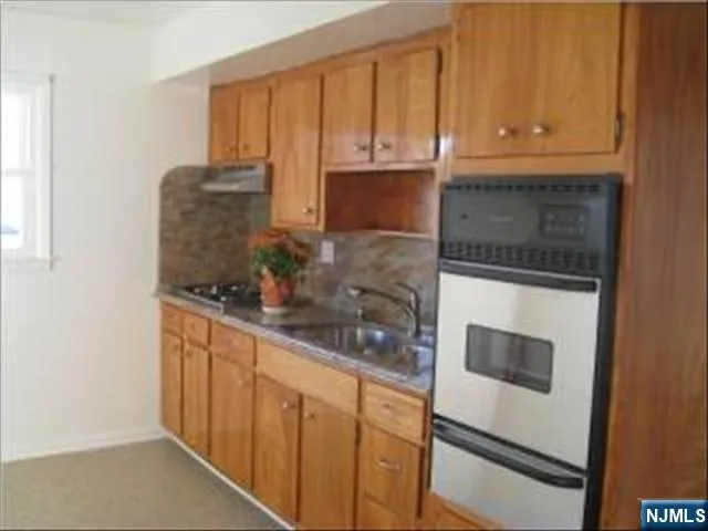 $2,500 | 222 7th Street, Unit 2, Palisades Park, NJ 07650