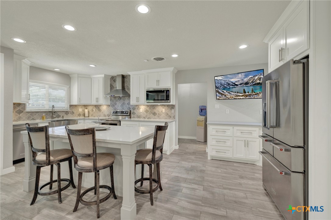 635 Riverside Path Canyon Lake, TX 78133 - Photo 10 of 47 Gallery Image 10