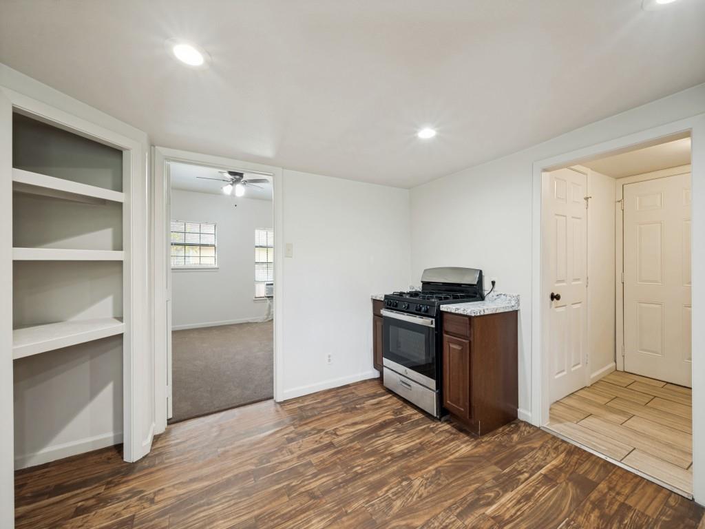 541 Denison Street Gainesville, TX 76240 - Photo 10 of 24 Gallery Image 10