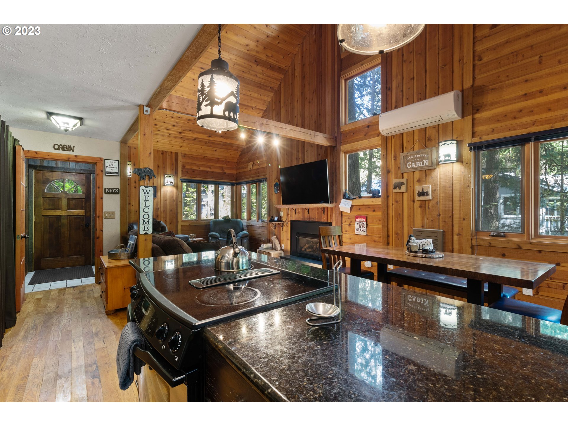 71650 East Minikahda Avenue Rhododendron, OR 97049 - Photo 12 of 37 Kitchen