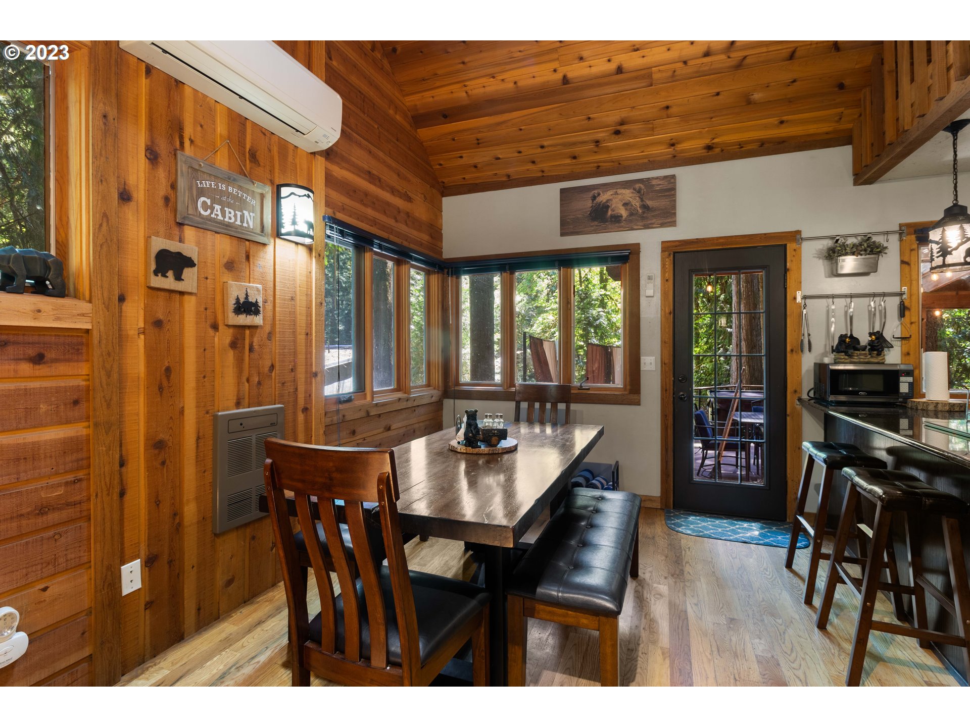 71650 East Minikahda Avenue Rhododendron, OR 97049 - Photo 13 of 37 Dining Room