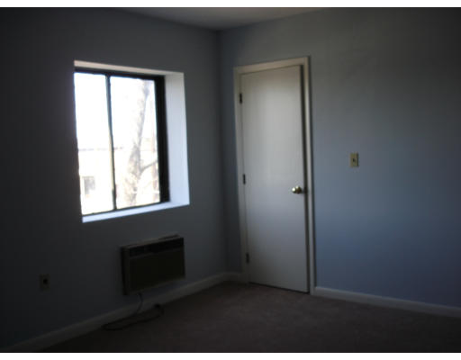 103 Newman Road, Unit 12 Malden, MA 02148 - Photo 6 of 7 Gallery Image 6