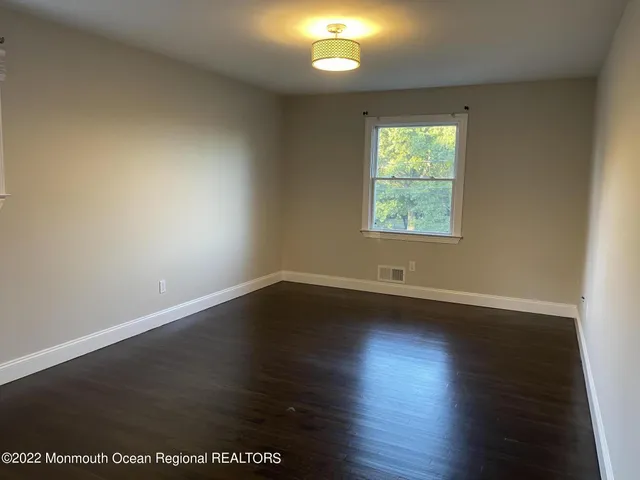 $3,900 | 5 Stockport Way, Howell, NJ 07731