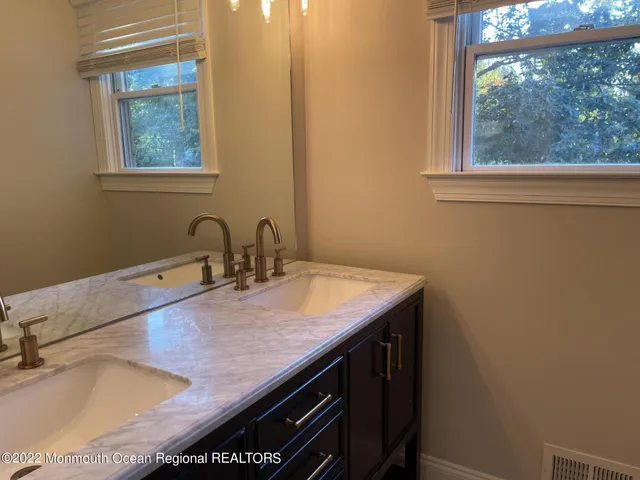 $3,900 | 5 Stockport Way, Howell, NJ 07731