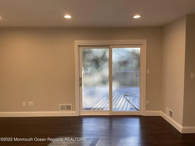 $3,900 | 5 Stockport Way, Howell, NJ 07731