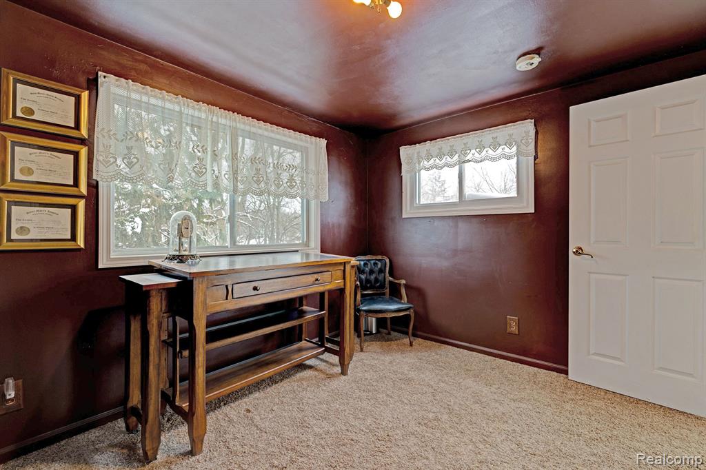 864 Menominee Road Pontiac, MI 48341 - Photo 31 of 54