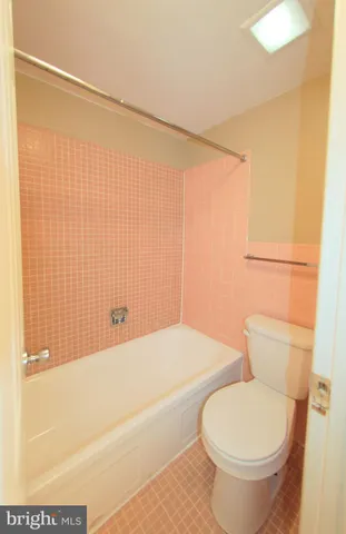$1,650 | 1440 N Street Northwest, Unit 314, Washington, DC 20005