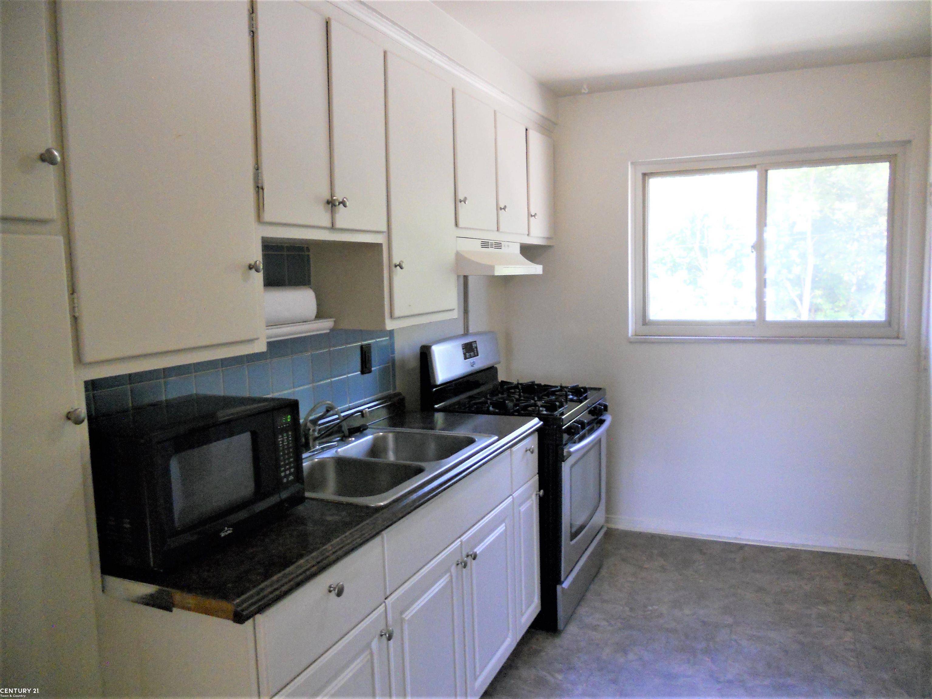 17455 East Eleven Mile Road, Unit A Roseville, MI 48066 - Photo 8 of 27