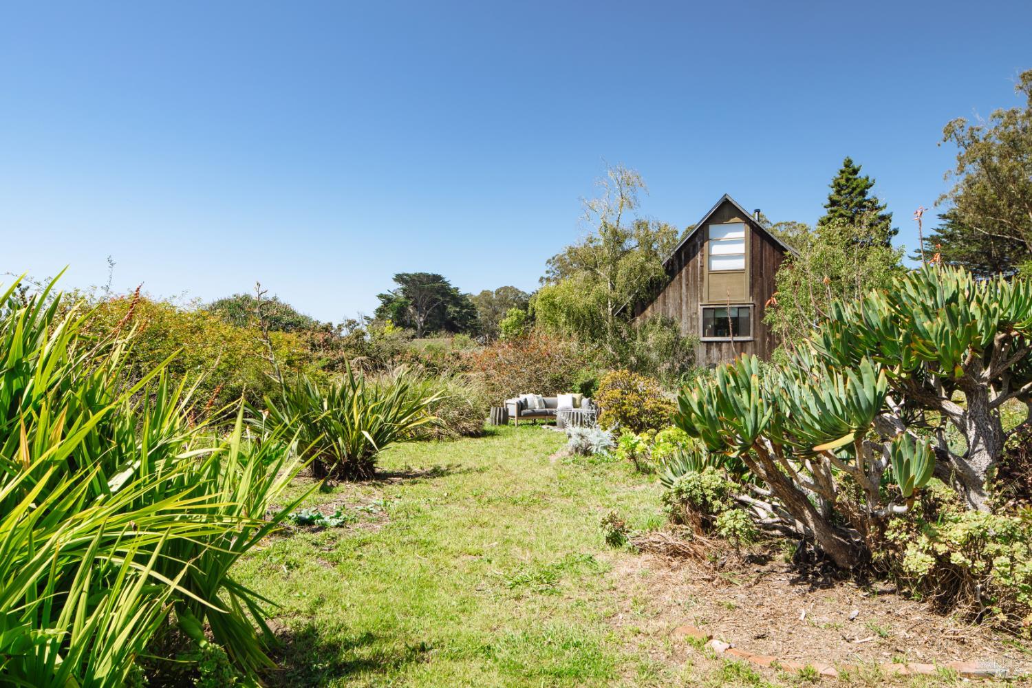 585 Evergreen Road Bolinas, CA 94924 - Photo 38 of 58